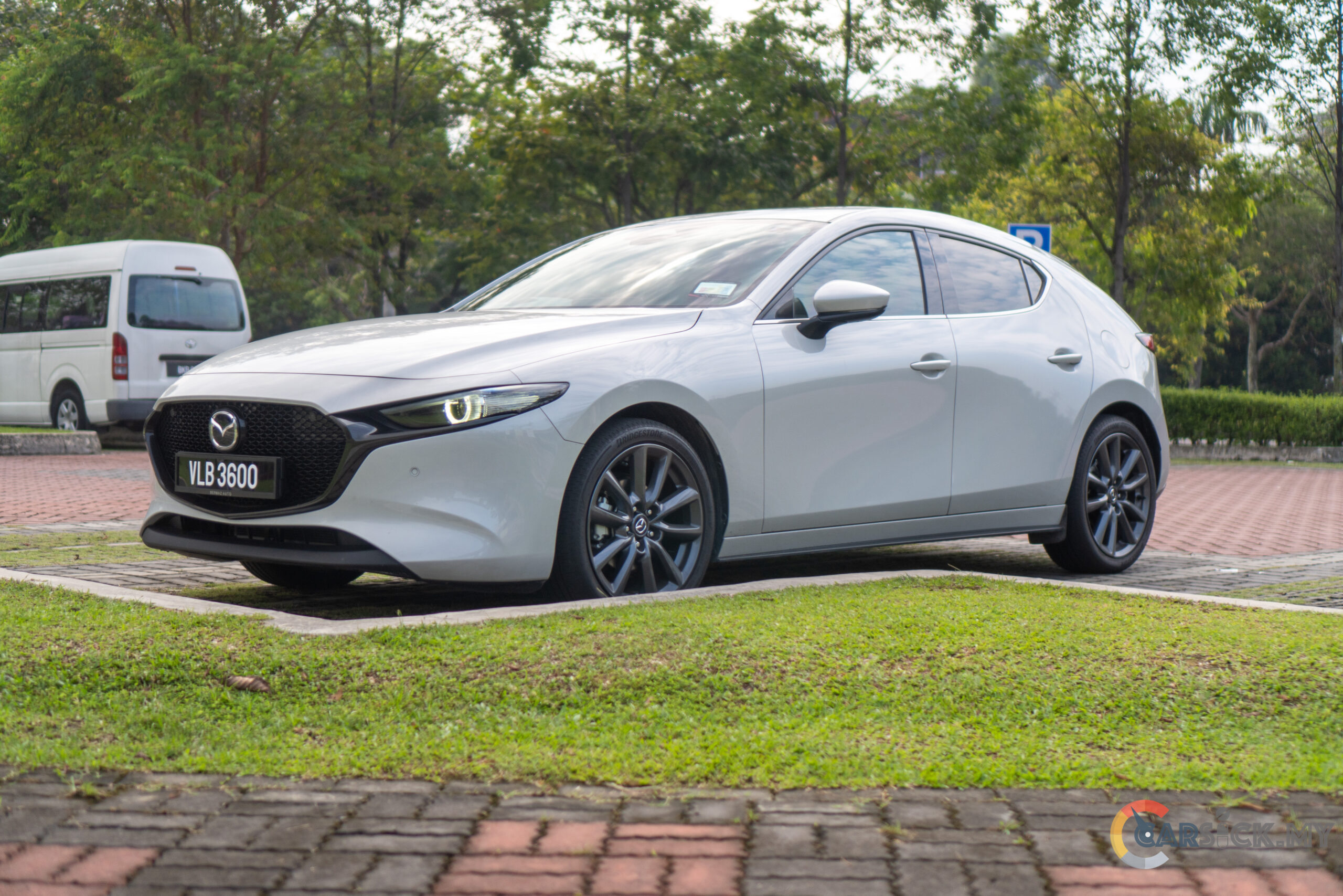 Mazda 3 2.0L High+ Liftback – It Handles Better Than The Sedan – CarSick.my